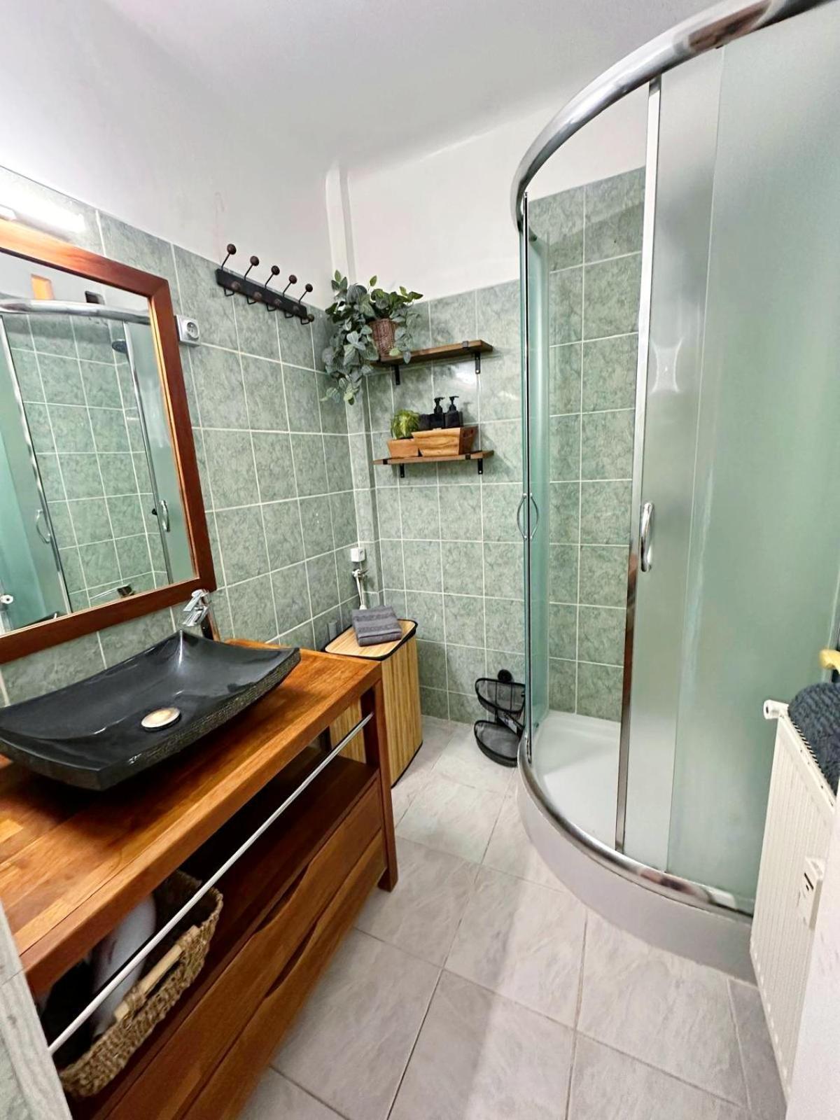 Apartment Centre-ville, 2 Bedrooms 6 Pers, Climatisation